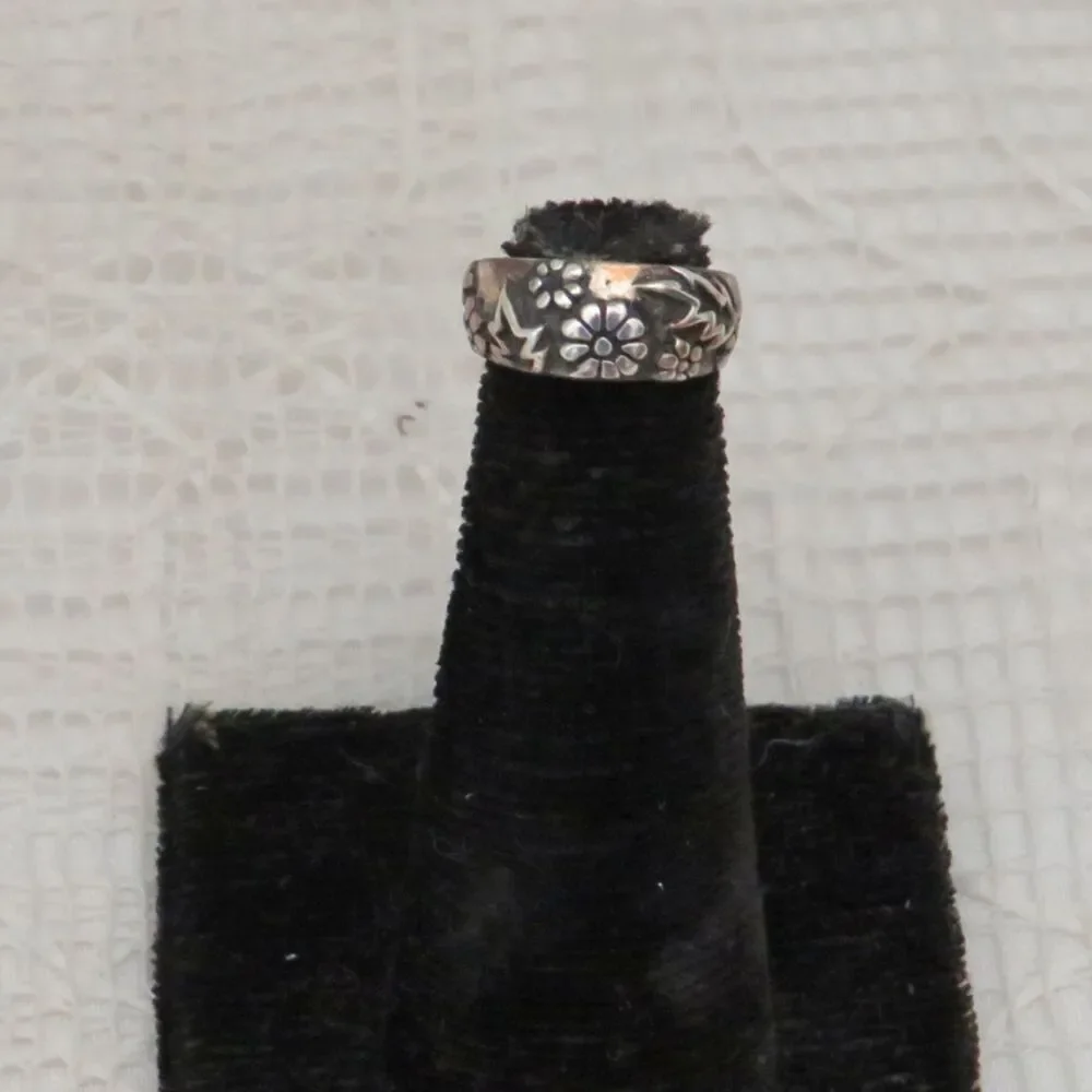 Vintage Silver Toned Toe Ring with Flower Adjustable Size 2-3, Summer Beach Wear